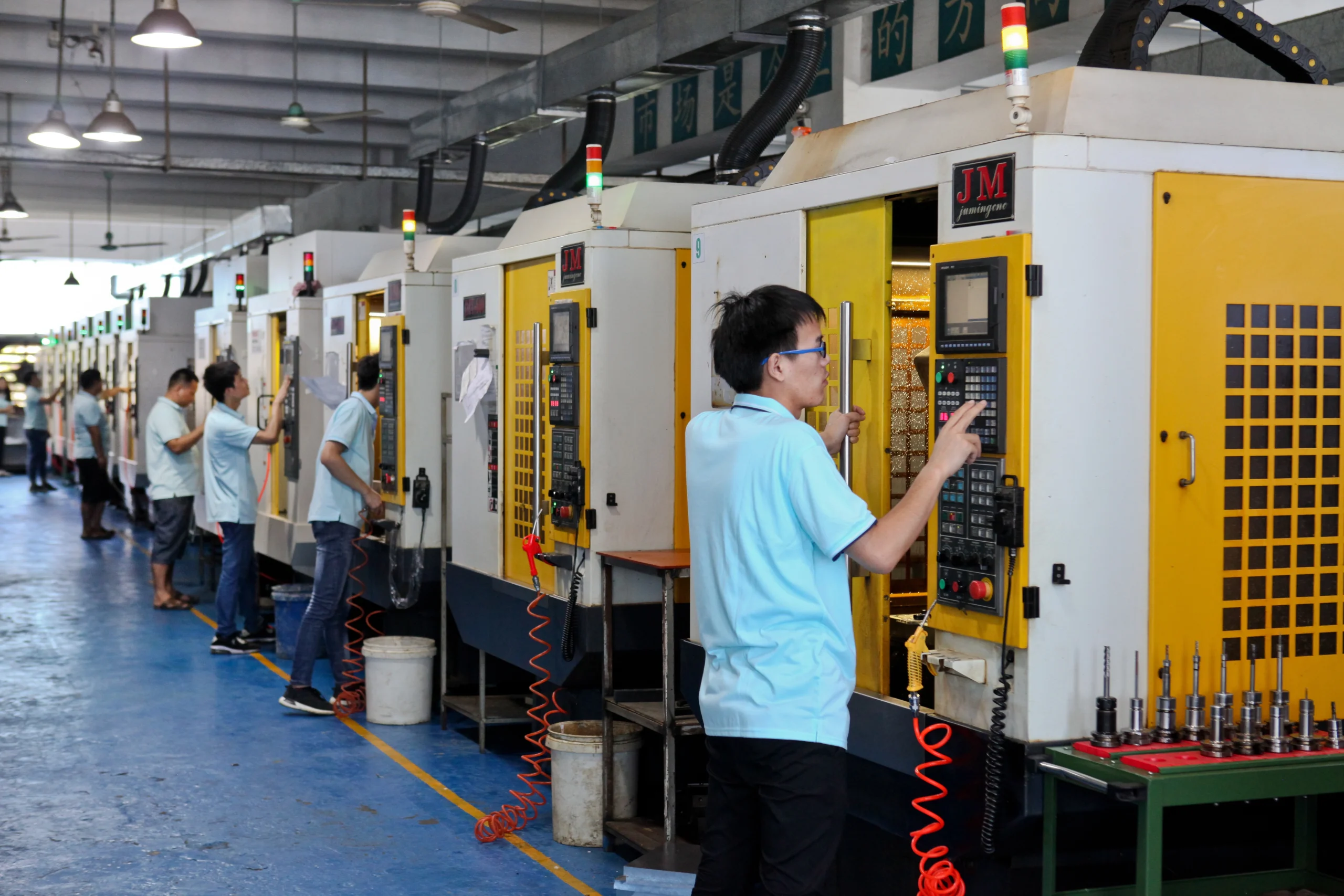 cnc machining centers